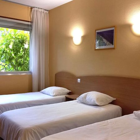 Hotel Sous L'Olivier ビュイ・レ・バロニ エクステリア 写真